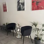 安娜里维阿酒店 3*
