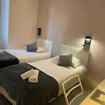 安娜里维阿酒店 3*