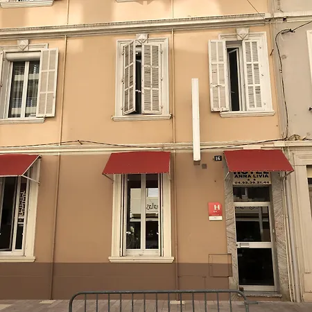 安娜里维阿酒店 酒店 3*
